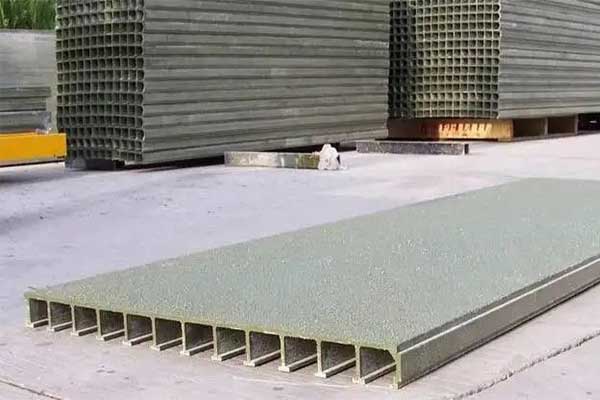 What are the characteristics of fiberglass decking