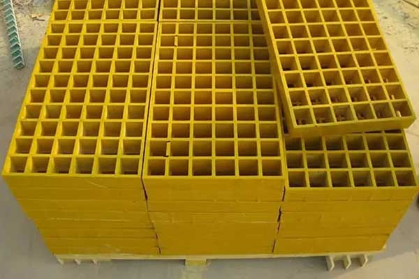 Fiberglass grating