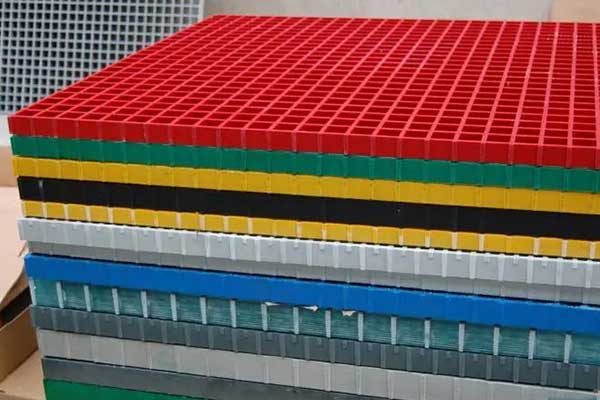 Fiberglass grating in various colors